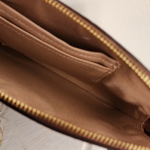 Coach NWT Corner Zip Trio Set Signature Canvas Mixed Clutch - Picture 4 of 8